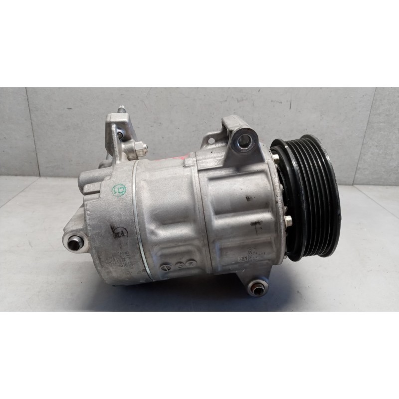 FORD COMPRESSORE ARIA CONDIZIONATA FORD Fiesta 2017> usato