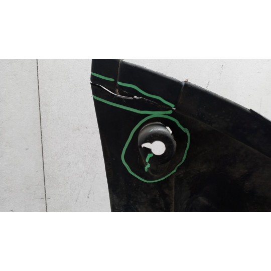 STONEGUARD/PEDESTAL FRONT RIGHT  PORSCHE 911 (996) used