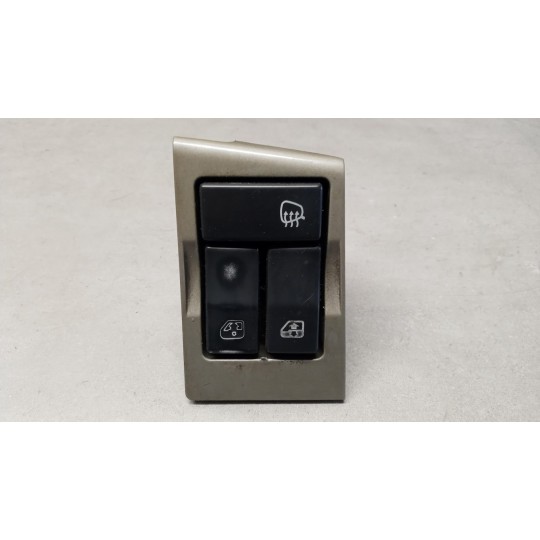 INTERRUTTORI E PULSANTI ALZAVETRI RENAULT truck Premium 2005>2013 usato