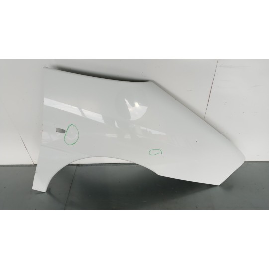 PARAFANGO ANTERIORE DESTRO FIAT van Scudo 1995>2003 usato