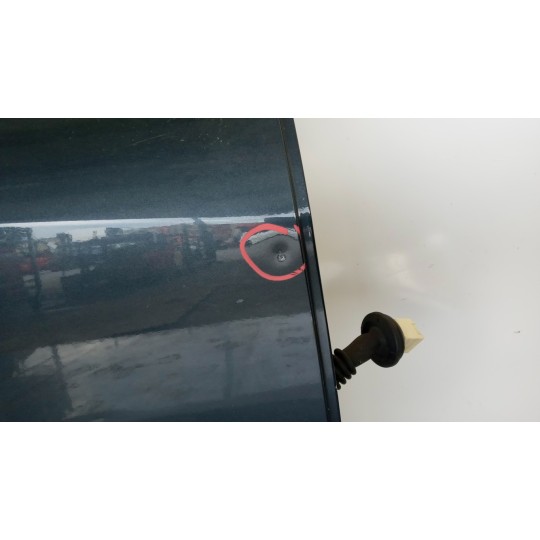 PORTA POSTERIORE DESTRA TOYOTA Rav 4 2002>2006 usato