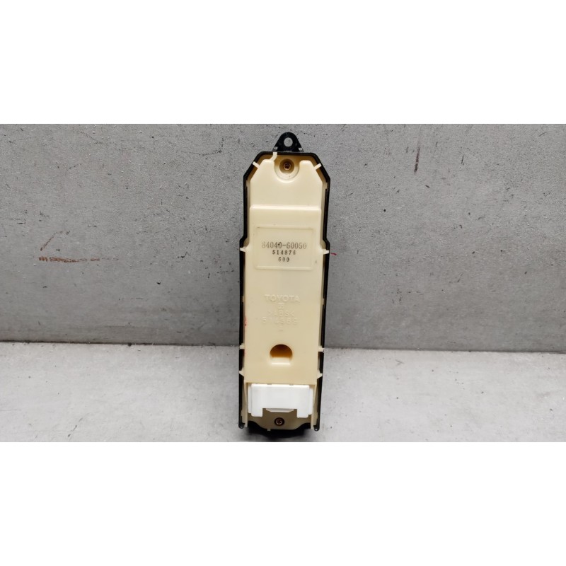 TOYOTA INTERRUTTORI E PULSANTI ALZAVETRI TOYOTA Land Cruiser 120/125 usato