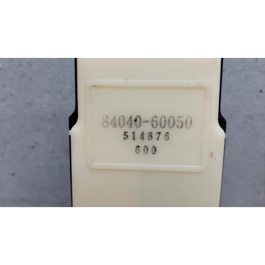 INTERRUTTORI E PULSANTI ALZAVETRI TOYOTA Land Cruiser 120/125 usato