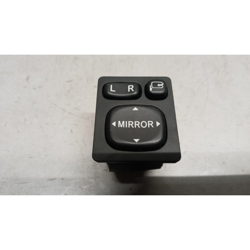 TOYOTA INTERRUTTORI E PULSANTI ABITACOLO TOYOTA Land Cruiser 120/125 usato