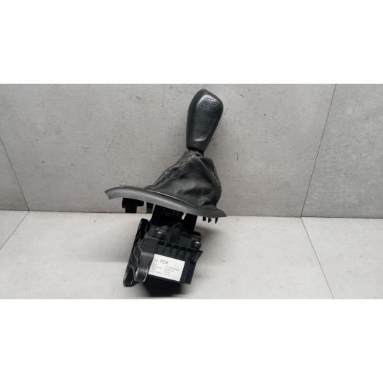 LEVER FIAT van Ducato 2014> used