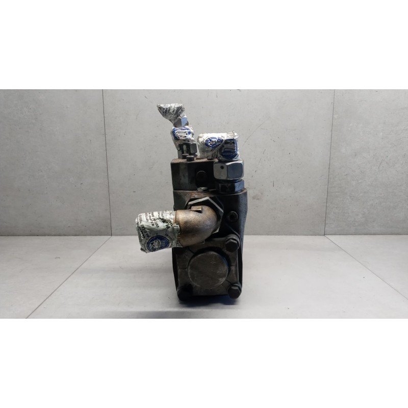 MERCEDES-BENZ truck HYDRAULIC PUMP  MERCEDES-BENZ truck Econic used