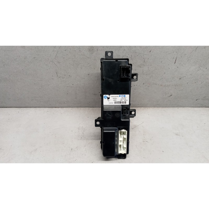 JEEP INTERRUTTORI E PULSANTI ALZAVETRI JEEP Gran Cherokee 1999>2004 usato