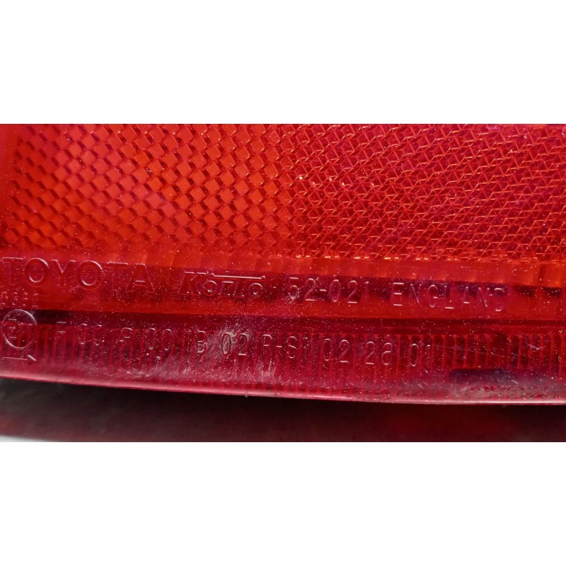 TOYOTA FARO POSTERIORE ESTERNO DESTRO TOYOTA Yaris 1999>2003 usato