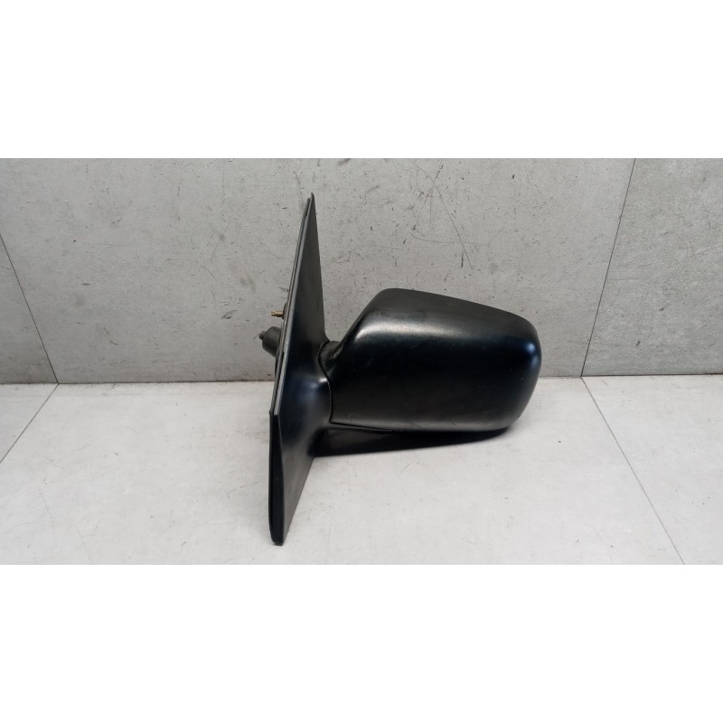 TOYOTA LEFT ELETRIC REAR-VIEW MIRROR  TOYOTA Yaris 1999>2003 used