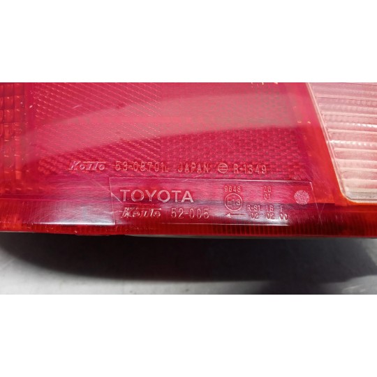 FARO POSTERIORE ESTERNO SINISTRO TOYOTA Yaris 1999>2003 usato