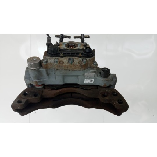 PINZA POSTERIORE DESTRA SCANIA 114 usato