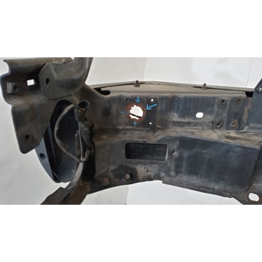 PARAURTI ANTERIORE SCANIA 114 usato