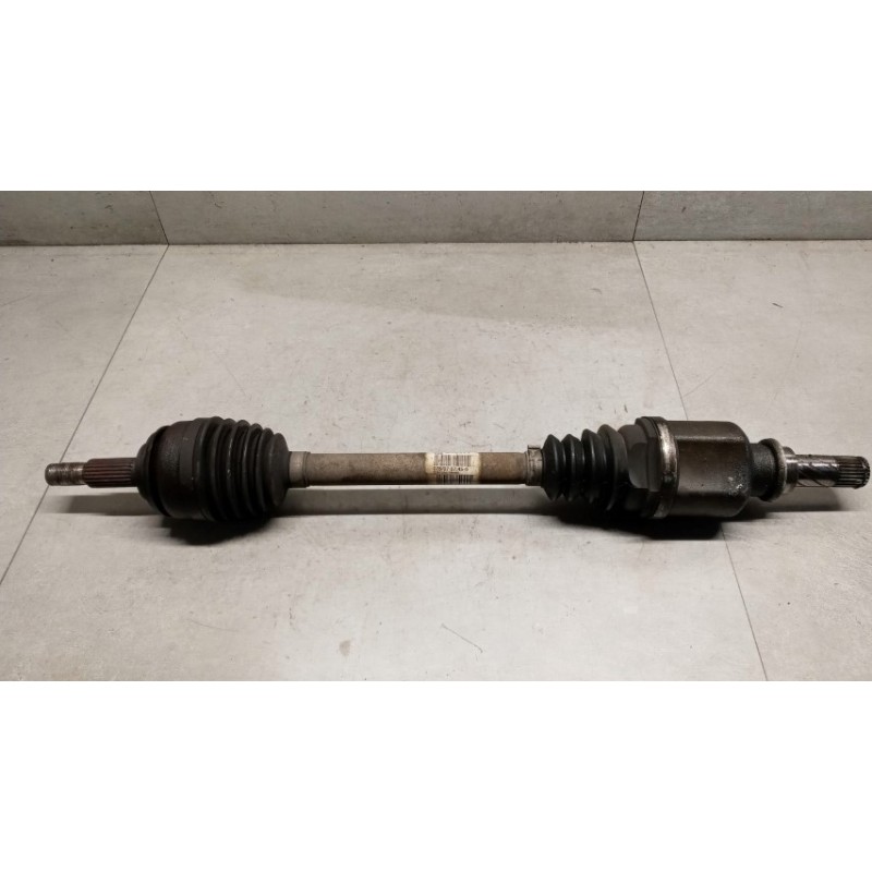 DACIA FRONT HALF-AXLES LEFT  DACIA Logan 2004>2008 used