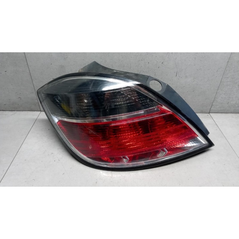 OPEL FARO POSTERIORE ESTERNO SINISTRO OPEL Astra H 2007>2010 usato