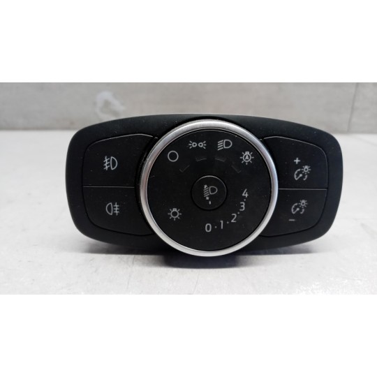 BLOCK LOGHTS  FORD Fiesta 2017> used