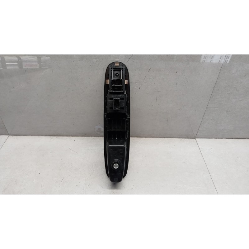 LANCIA INTERRUTTORI E PULSANTI ALZAVETRI LANCIA Ypsilon 2015> usato