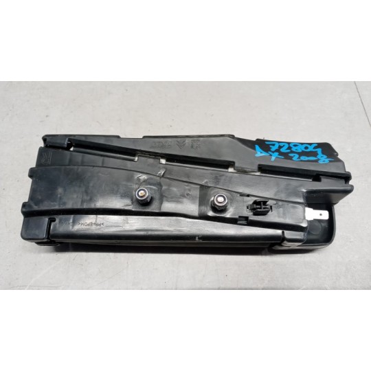 AIR BAG LATERALE DESTRO PEUGEOT 2008 2013>2016 usato