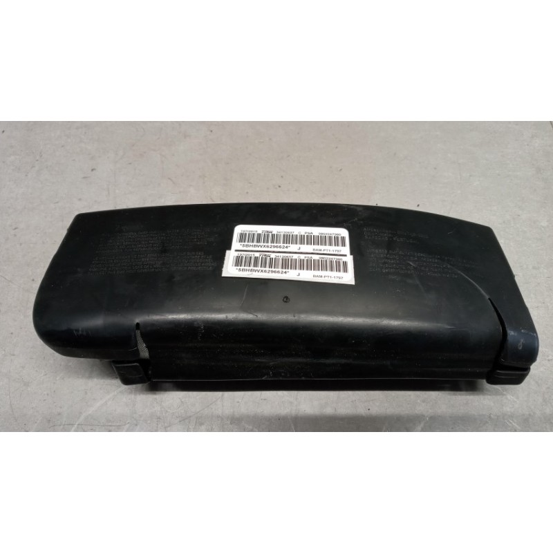 PEUGEOT AIR BAG LATERALE DESTRO PEUGEOT 2008 2013>2016 usato