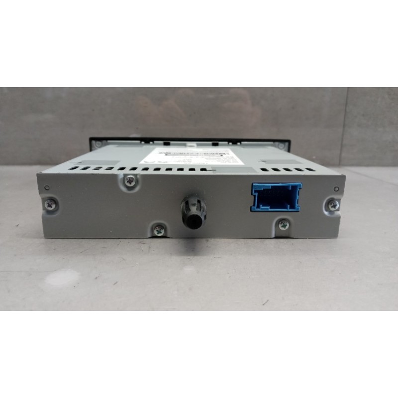 PEUGEOT CARICATORE CD PEUGEOT 2008 2013>2016 usato