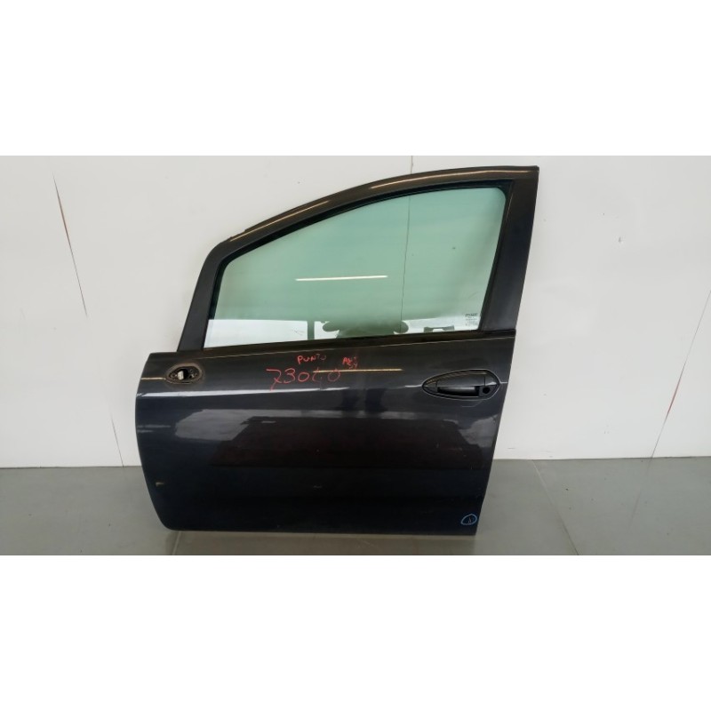 FIAT LEFT FRONT DOOR FIAT F.Grande Punto 2005>2012 used