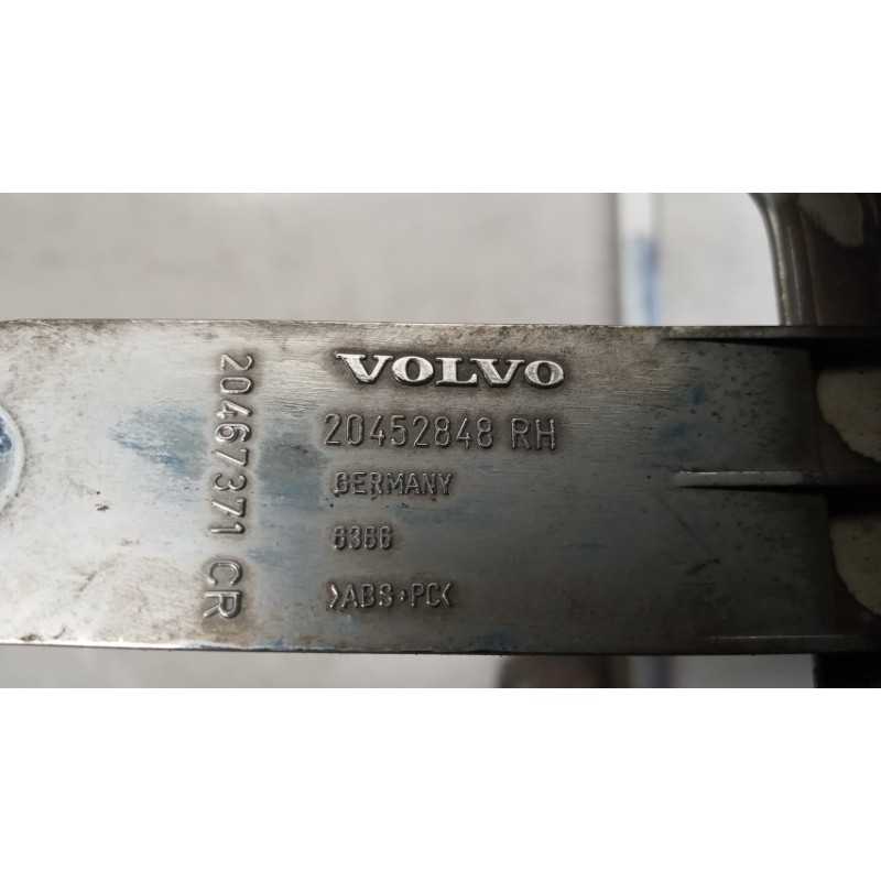 VOLVO truck RIGHT HEADLIGHT SEAT VOLVO truck FH16 II 2002>2008 used