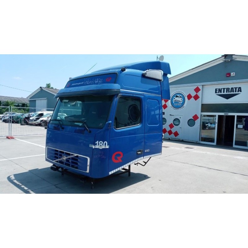 VOLVO truck CABINA VOLVO truck FH16 II 2002>2008 usato