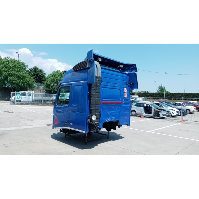 VOLVO truck CABINA VOLVO truck FH16 II 2002>2008 usato