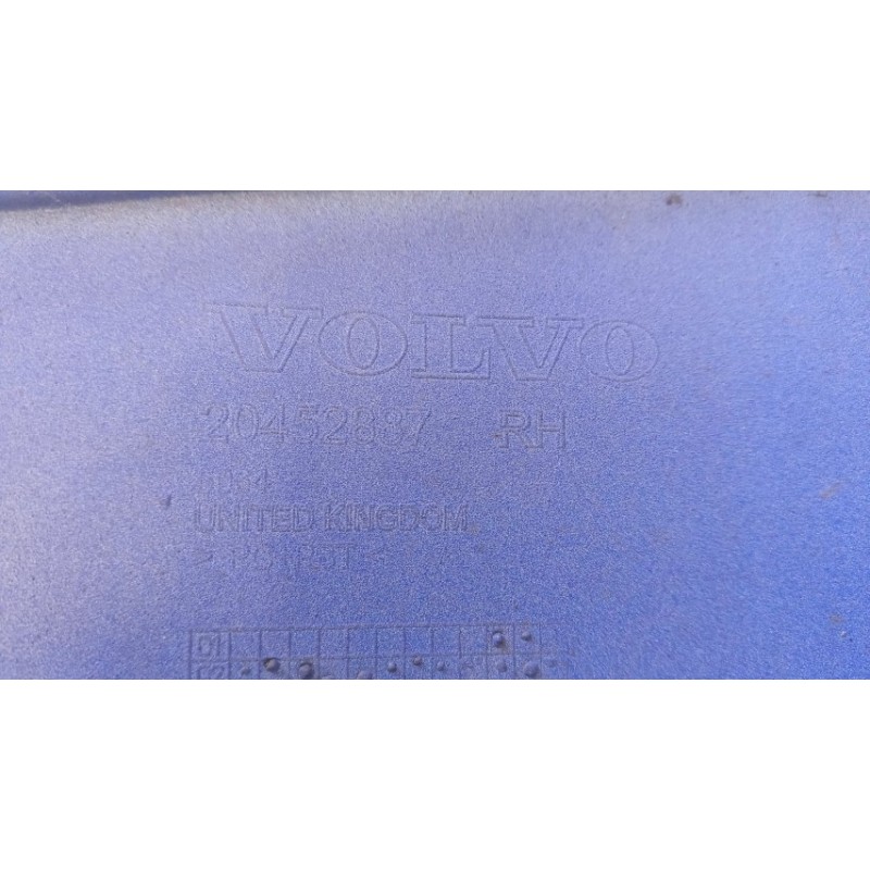 VOLVO truck SEDE FARI DESTRO VOLVO truck FH16 II 2002>2008 usato