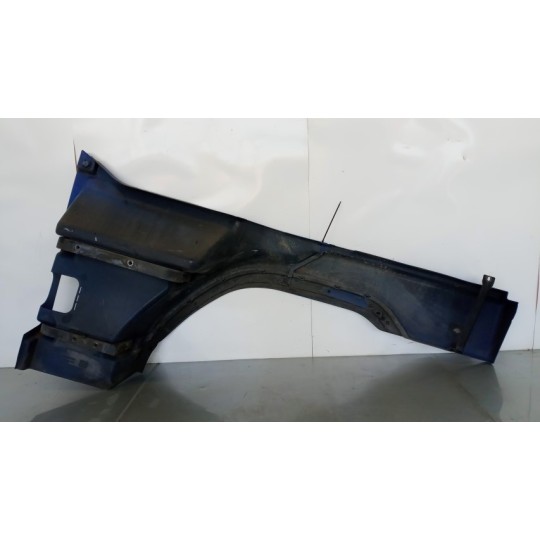 PARAFANGO ANTERIORE DESTRO VOLVO truck FH16 II 2002>2008 usato