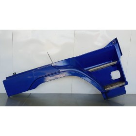 RIGHT FRONT MUDGUARD  VOLVO...