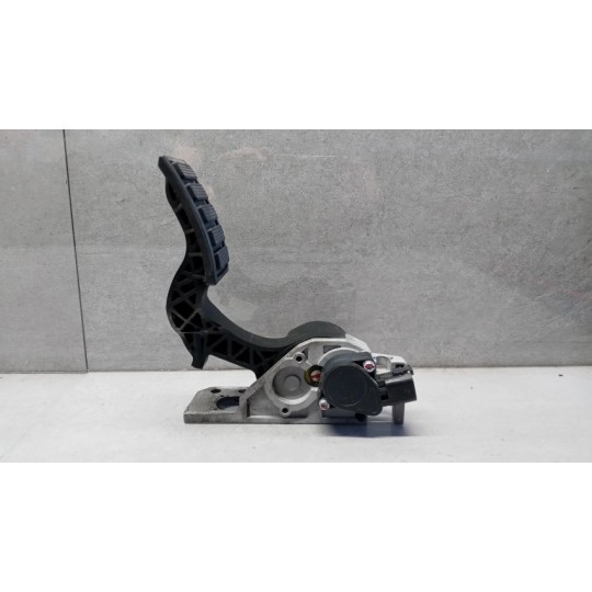 ELETRONIC THROTTLE PEDAL  VOLVO truck FH16 II 2002>2008 used