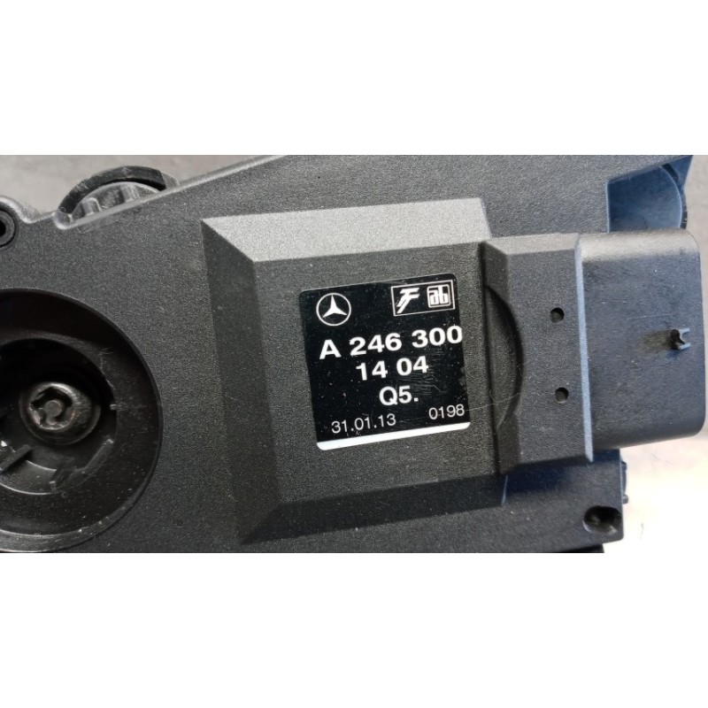 MERCEDES-BENZ ELETRONIC THROTTLE PEDAL  MERCEDES-BENZ Classe A (W176) 2012>2014 used