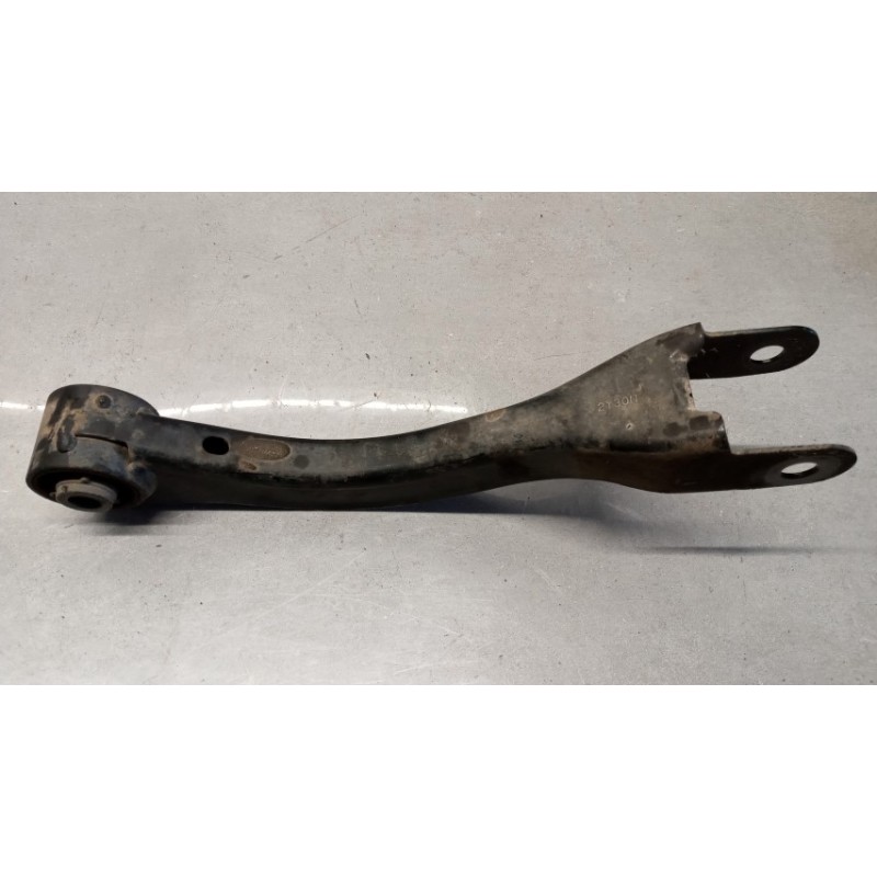 SUBARU REAR LOWER RIGHT SWING ARM SUBARU Forester 2012>2019 used