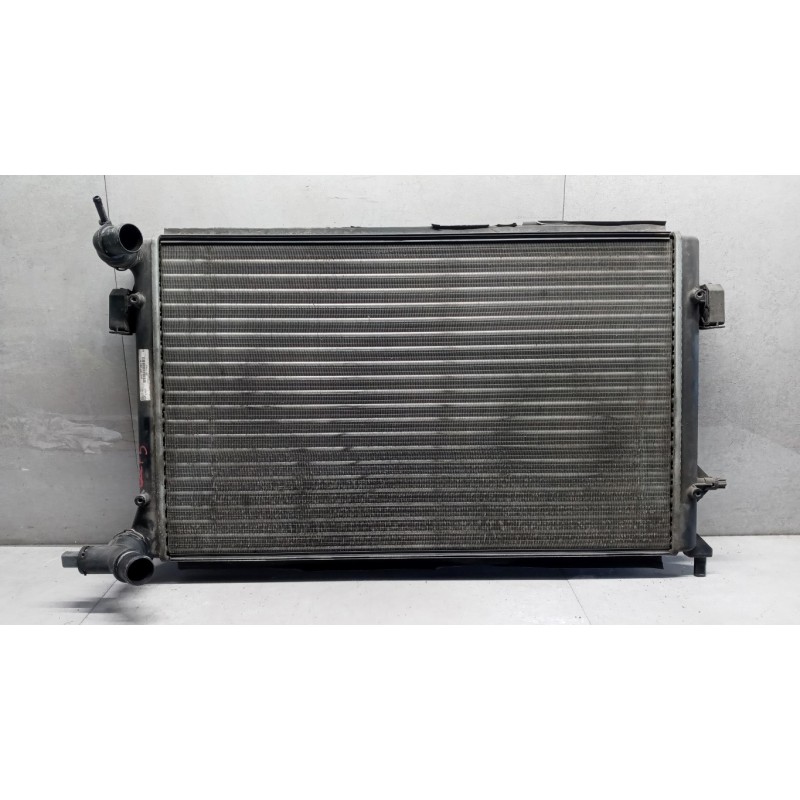 VOLKSWAGEN RADIATORE ACQUA VOLKSWAGEN Golf 5 2003>2008 usato