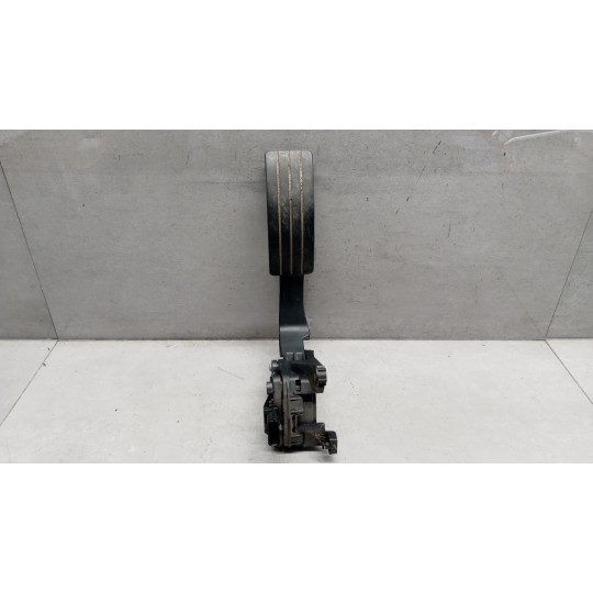 ELETRONIC THROTTLE PEDAL  RENAULT Captur 2013>2017 used