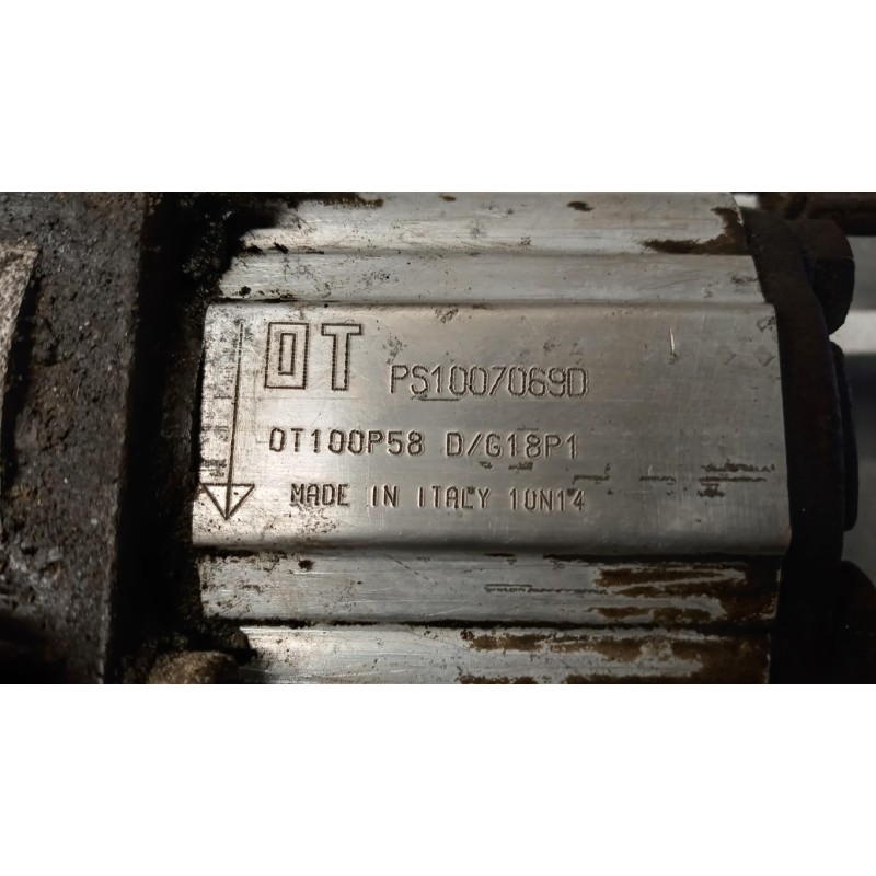 PIAGGIO POMPA IDRAULICA PIAGGIO Porter usato