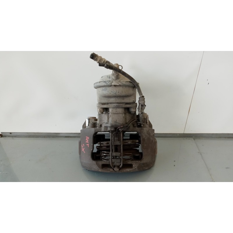 RENAULT truck LEFT FRONT CALIPER BRAKE RENAULT truck Midlum used