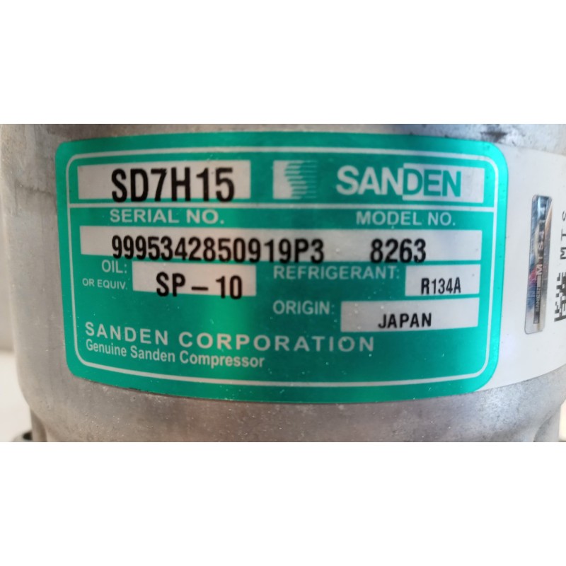 RENAULT truck AIR CONDITIONER COMPRESSOR RENAULT truck Midlum used