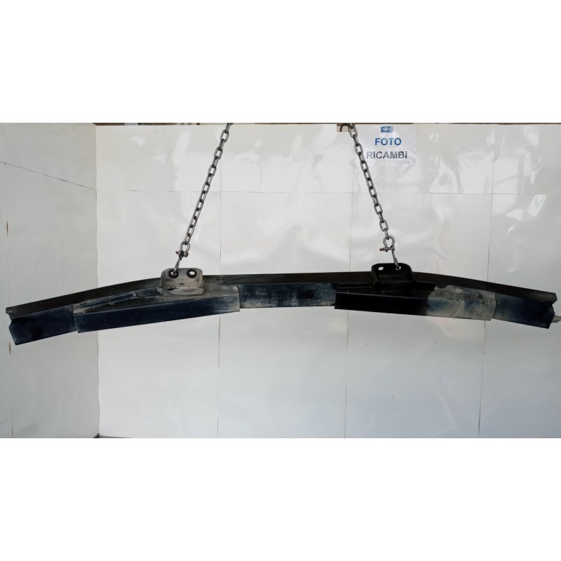 RENAULT truck TRAVERSA ANTERIORE PARAURTO RENAULT truck Midlum usato