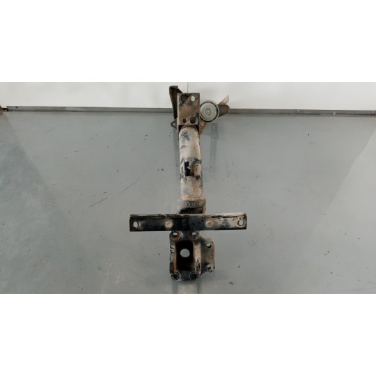 SUPPORTO PEDANA SX RENAULT truck Midlum usato