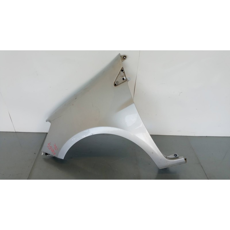 RENAULT PARAFANGO ANTERIORE SINISTRO RENAULT Clio 2005>2009 usato