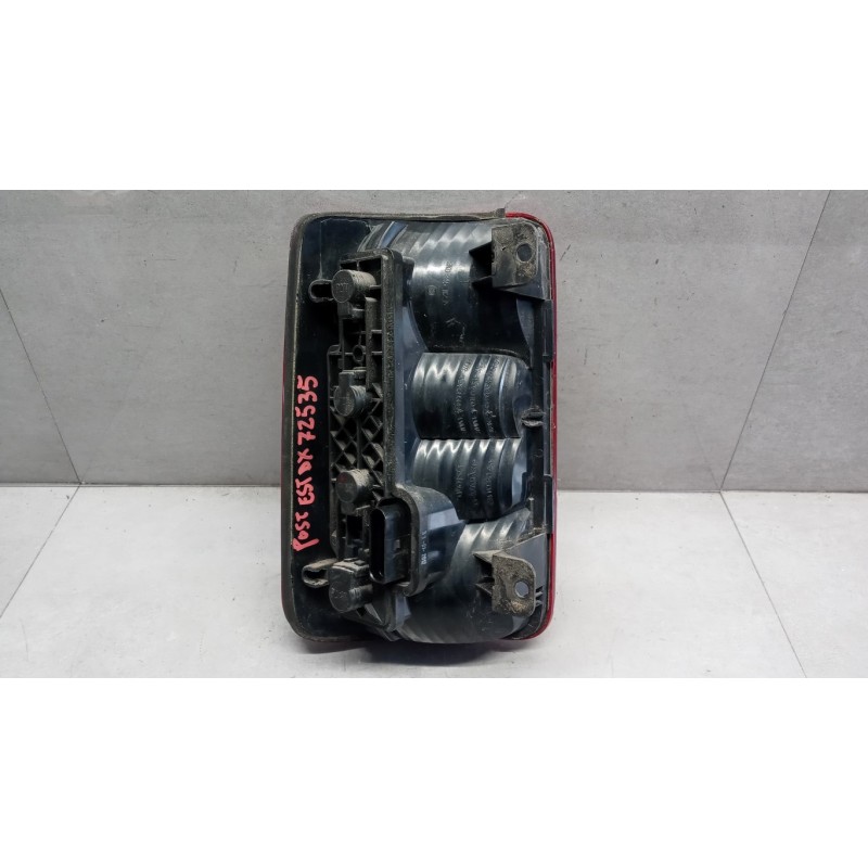 VOLKSWAGEN van FARO POSTERIORE ESTERNO DESTRO VOLKSWAGEN van Caddy 2010>2015 usato