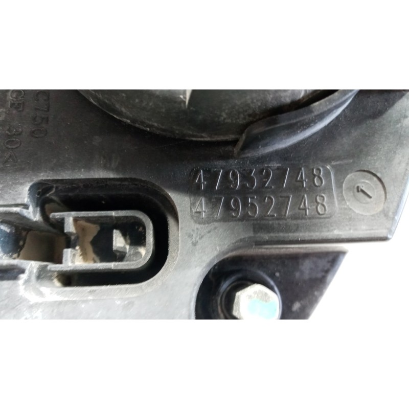 ALFA ROMEO FARO ANTERIORE SINISTRO ALFA ROMEO Giulietta 2010>2016 usato