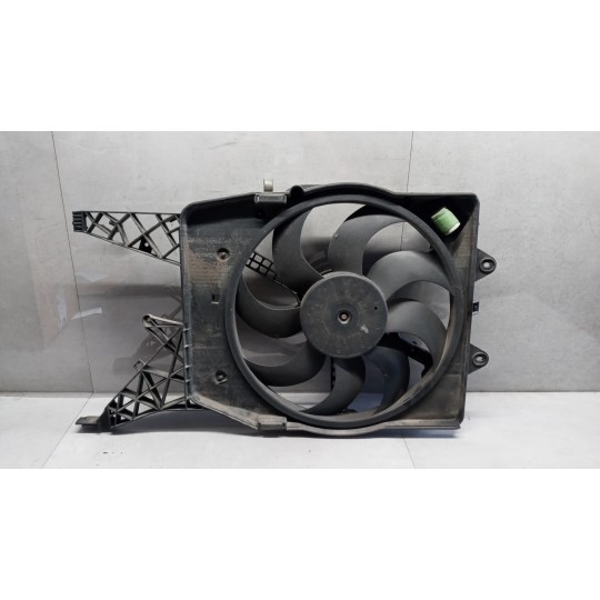 CONVOGLIATORE ELETTROVENTOLA OPEL Corsa D 2006>2010 usato