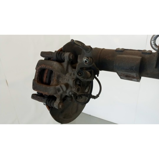 ASSALE POSTERIORE VOLKSWAGEN van Caddy 2010>2015 usato