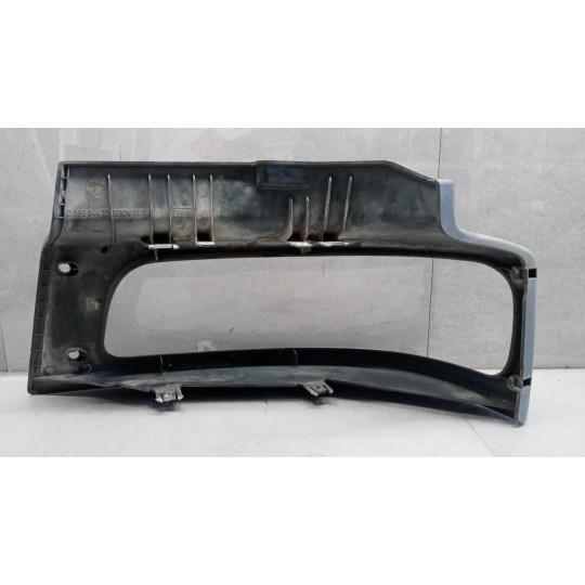 RIGHT HEADLIGHT SEAT RENAULT truck Midlum used