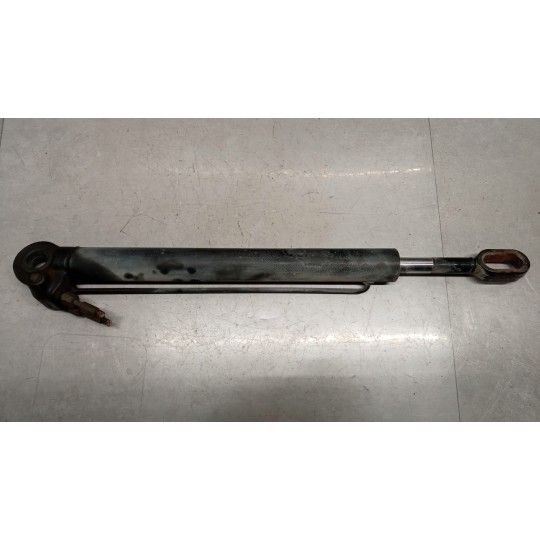 PISTONE ALZA CABINA RENAULT truck Midlum usato