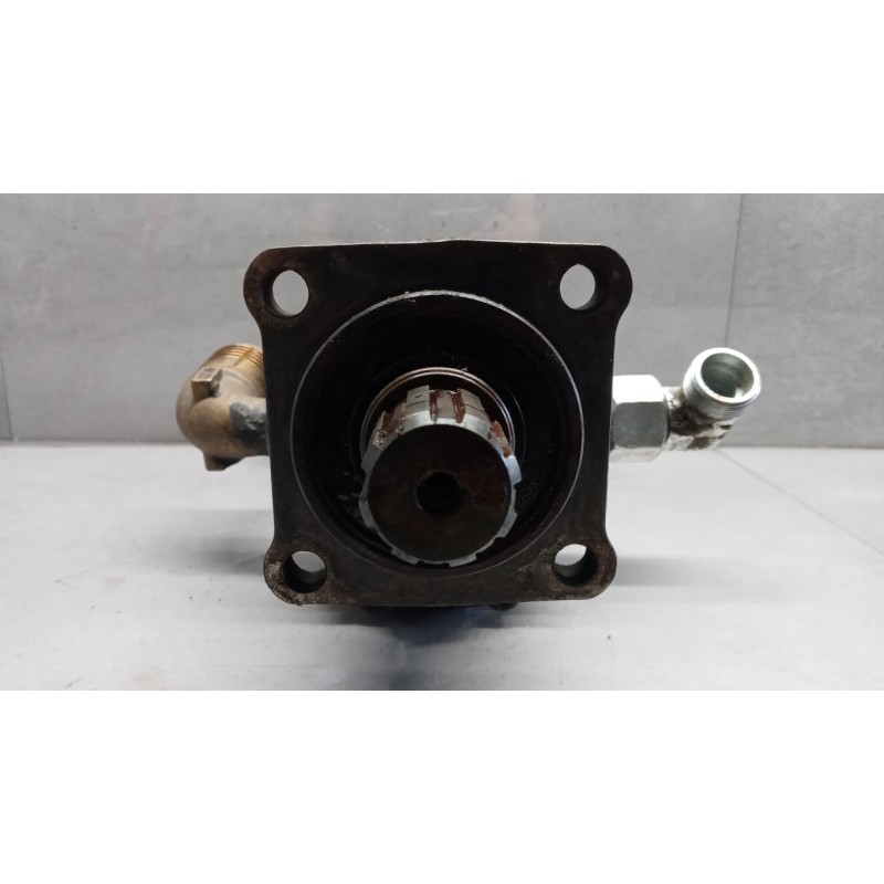 RENAULT truck HYDRAULIC PUMP  RENAULT truck Midlum used