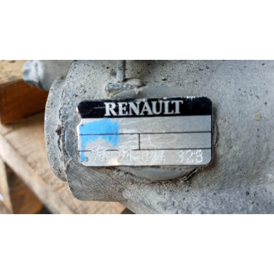 PINZA POSTERIORE DESTRA RENAULT truck Midlum usato