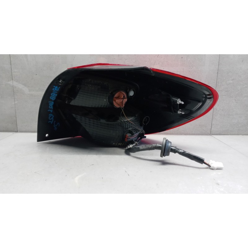 HYUNDAI FARO POSTERIORE ESTERNO SINISTRO HYUNDAI i10 2020> usato